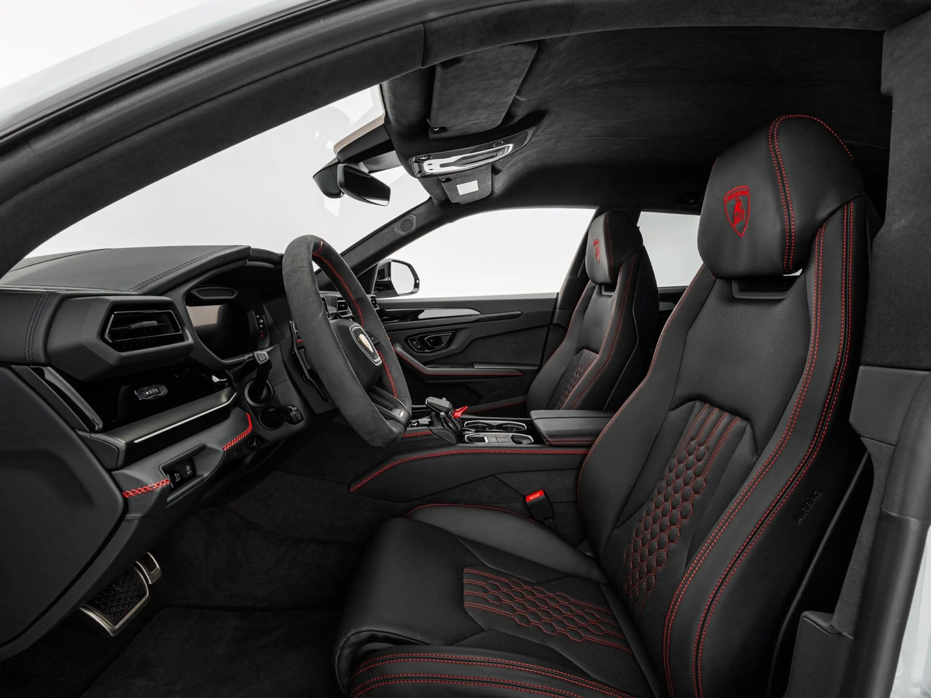 Lamborghini Urus SE — photo 5