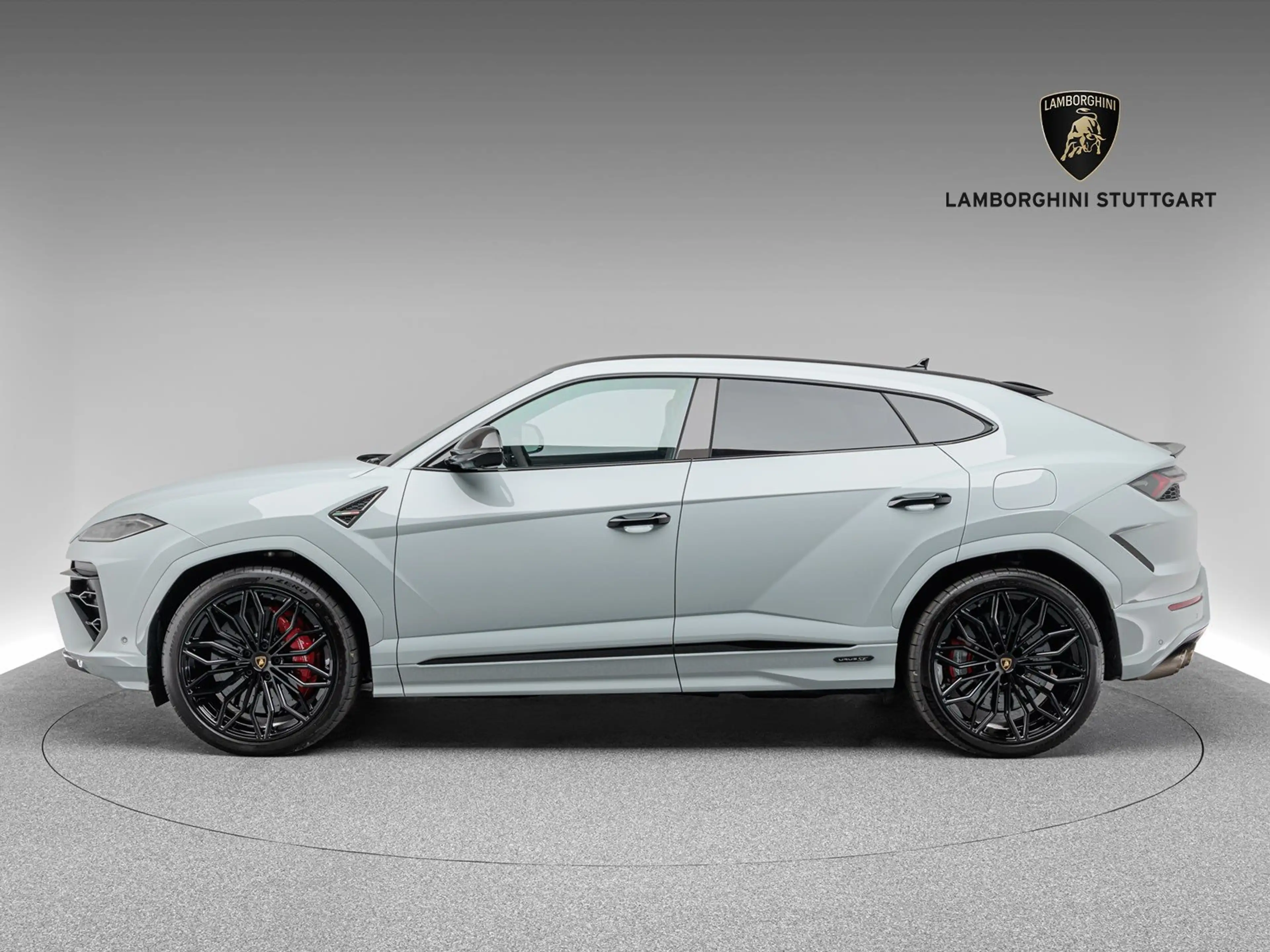 Lamborghini Urus SE — photo 3