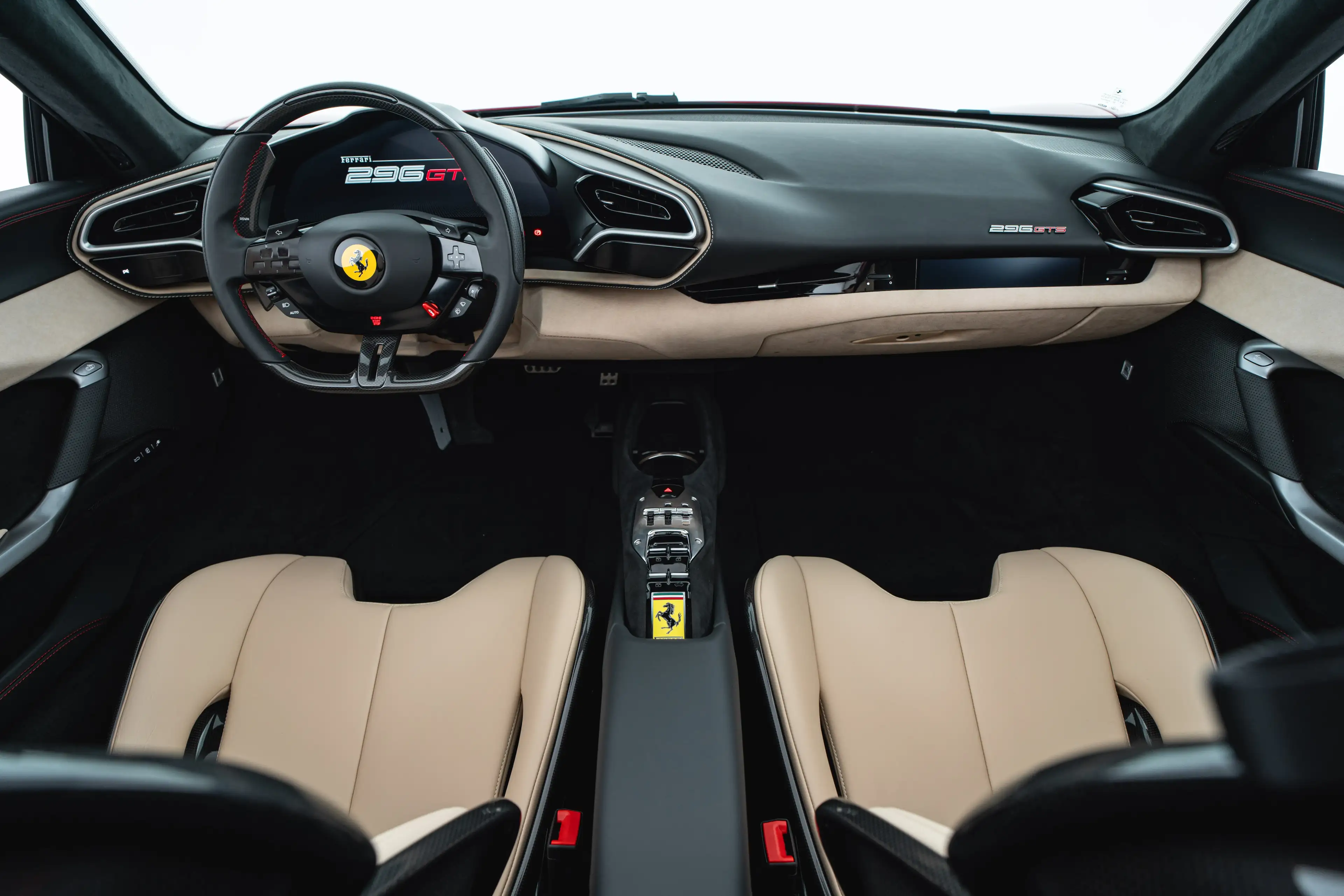 Ferrari 296 GTS Roadster PHEV F1 DCT — photo 10