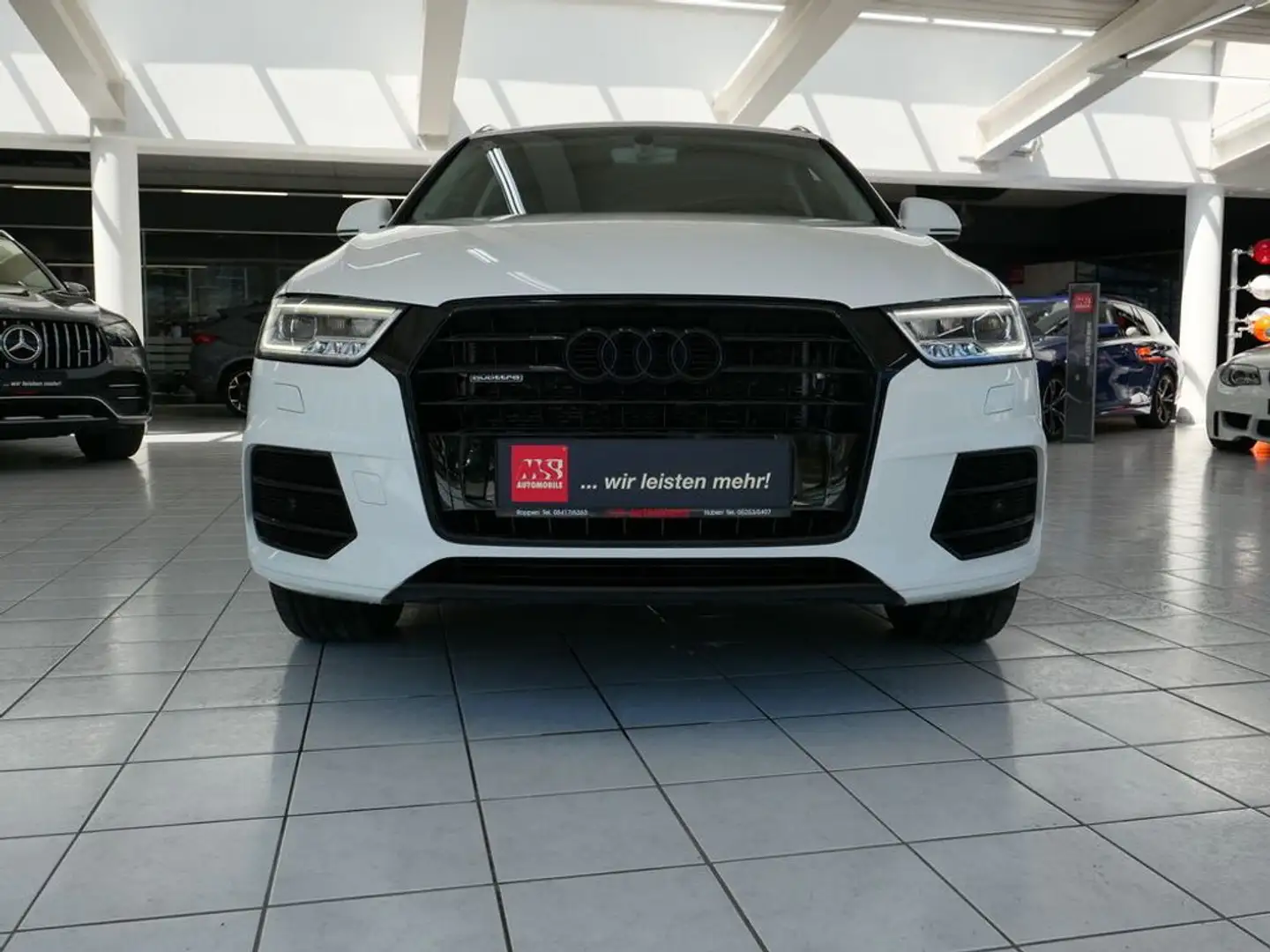 Audi Q3 2,0 TDI Intense Quattro *ALLRAD*NAVI*LED* Weiß - 2