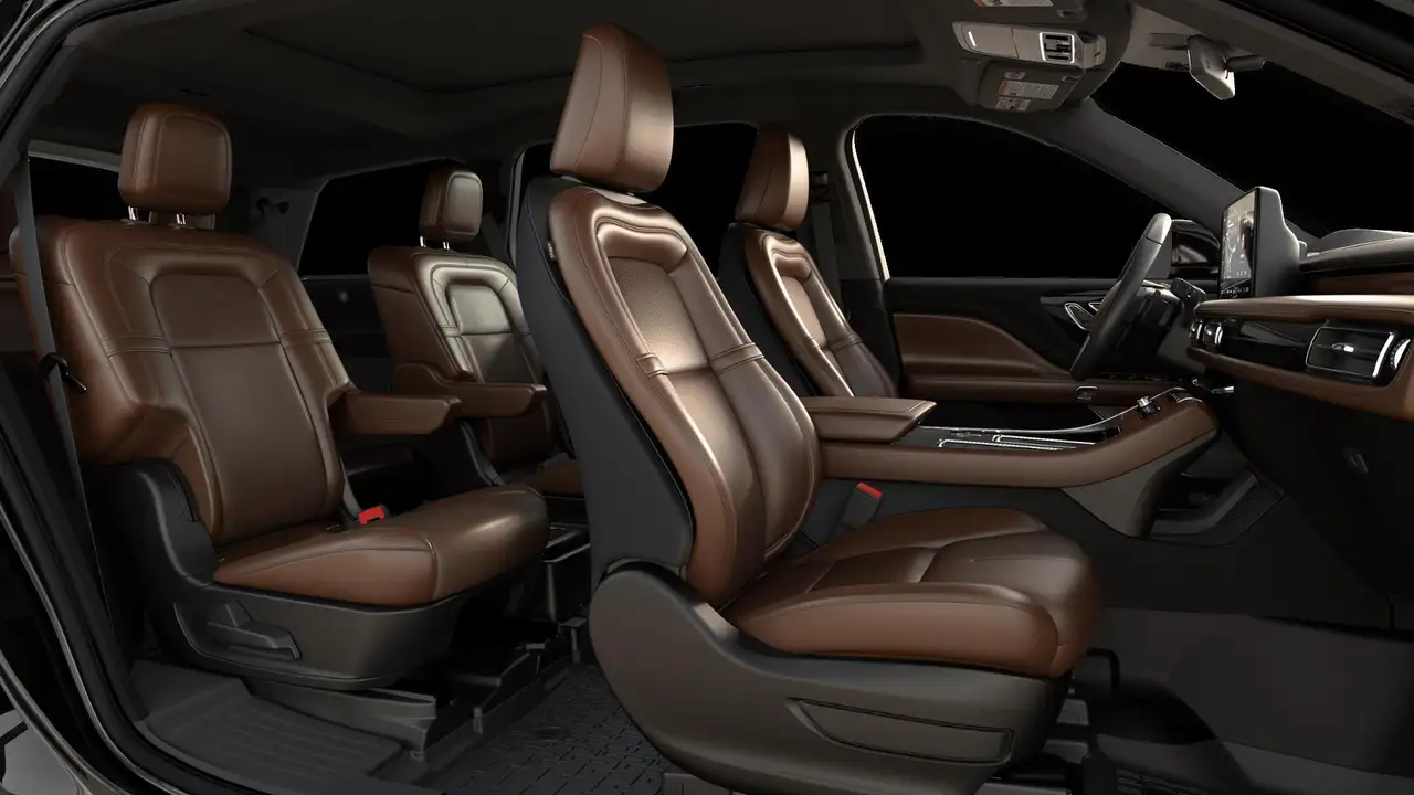 Lincoln Aviator снимка Lincoln Aviator