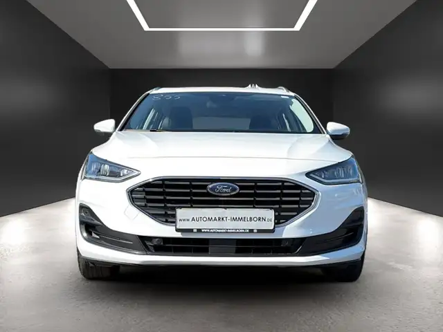 Ford Focus view 9