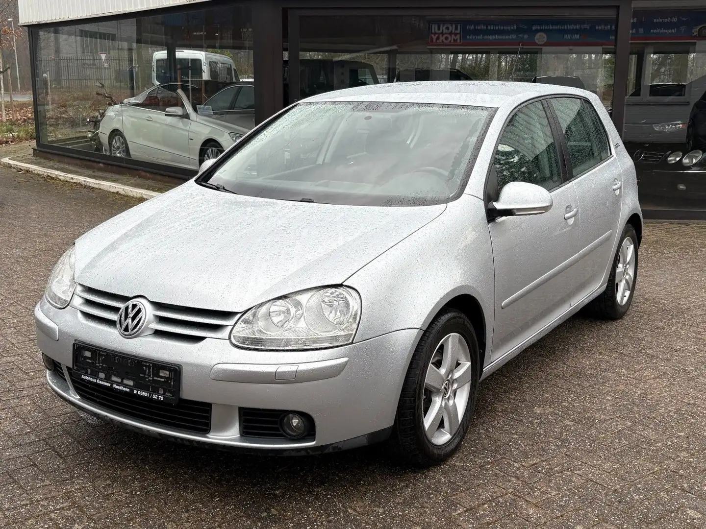Volkswagen Golf V Lim. Goal Sondermodell *TÜV NEU* Plateado - 2