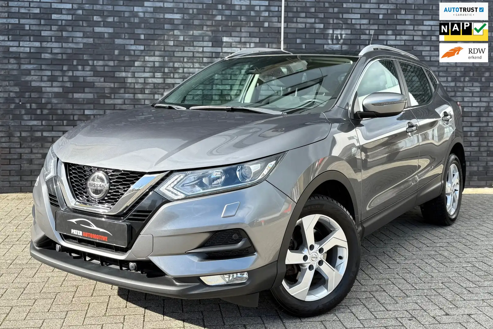 Nissan Qashqai 1.3 DIG-T 159pk|Panorama|Apple Carplay|1500kg Trek Gris - 1