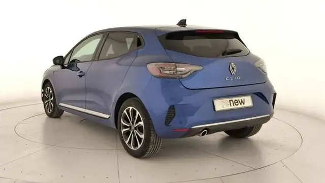 Renault Clio view 11