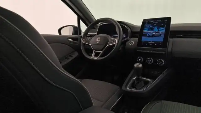 Renault Clio view 15