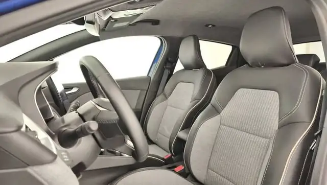 Renault Clio view 10