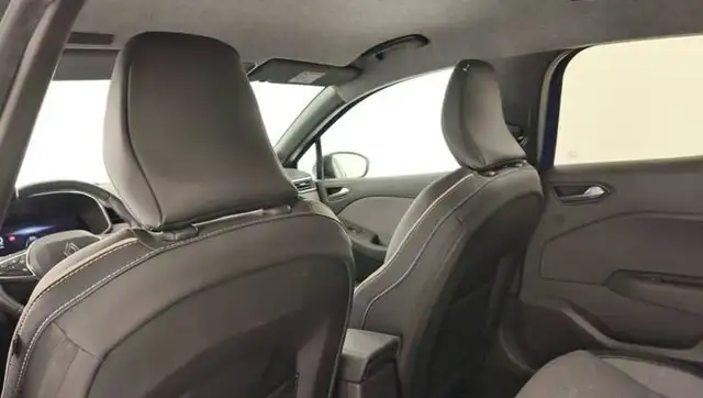 Renault Clio view 13
