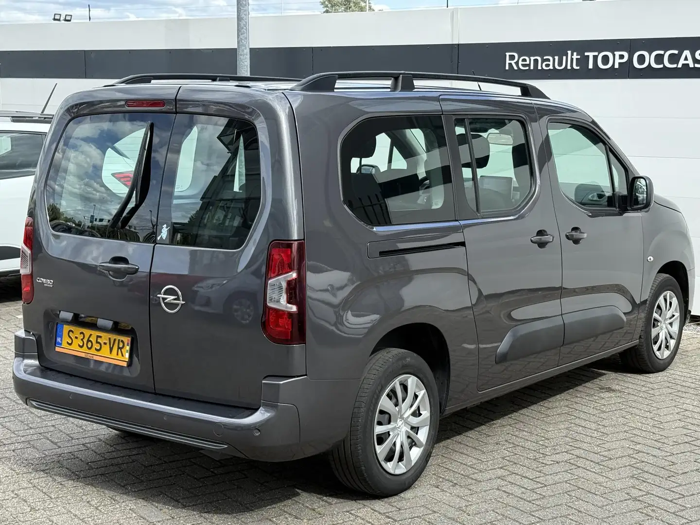 Opel Combo Tour 1.2 Turbo XL 130pk Automaat (Geel kenteken) U Grijs - 2
