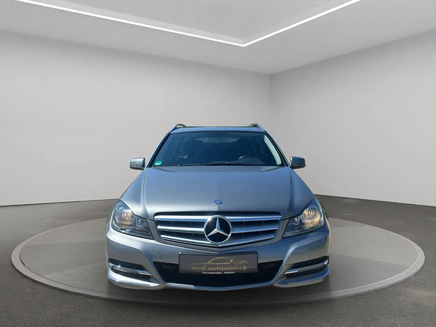 Mercedes-Benz C 180 T-Modell C 180 T CGI BlueEfficiency*Avantgarde* Grau - 2
