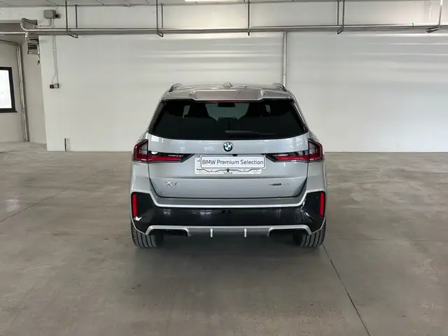 BMW X1 view 7