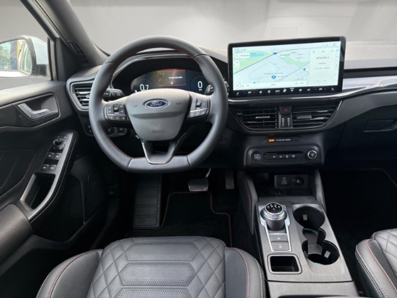 Ford Focus Turnier Tur 1.0 EcoBoost ST-Line X Winterpaket+Rüc — photo 10
