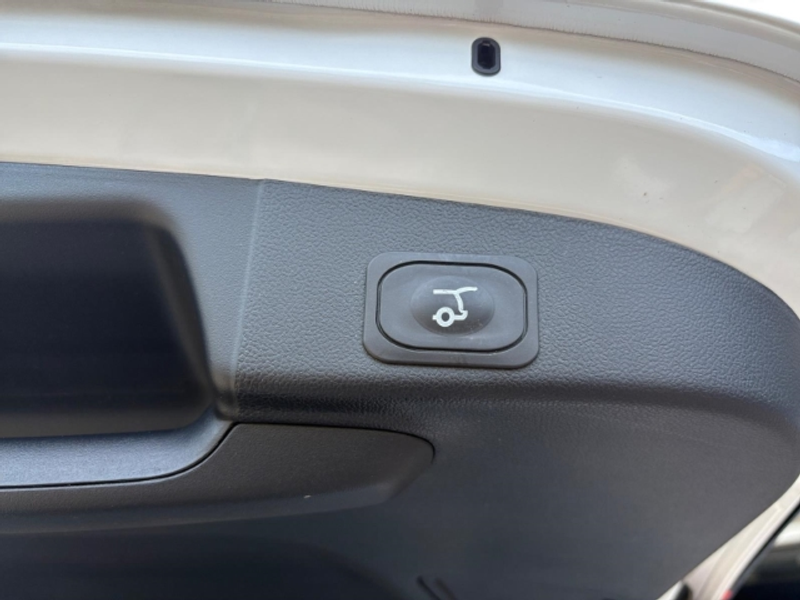 Ford Focus Turnier Tur 1.0 EcoBoost ST-Line X Winterpaket+Rüc — photo 15