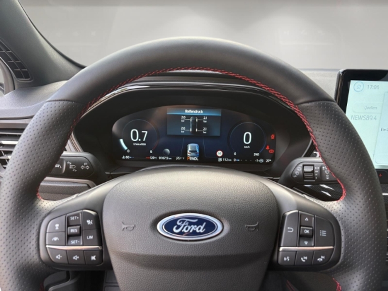 Ford Focus Turnier Tur 1.0 EcoBoost ST-Line X Winterpaket+Rüc — photo 8