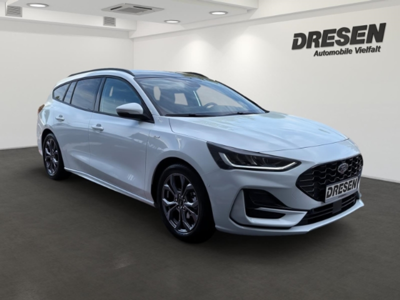 Ford Focus Turnier Tur 1.0 EcoBoost ST-Line X Winterpaket+Rüc — photo 2
