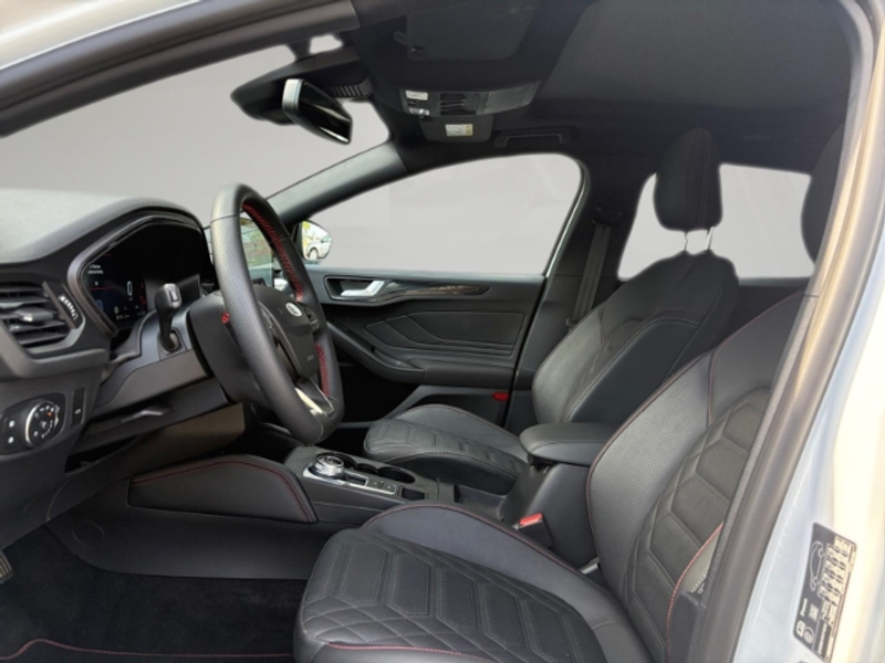 Ford Focus Turnier Tur 1.0 EcoBoost ST-Line X Winterpaket+Rüc — photo 7