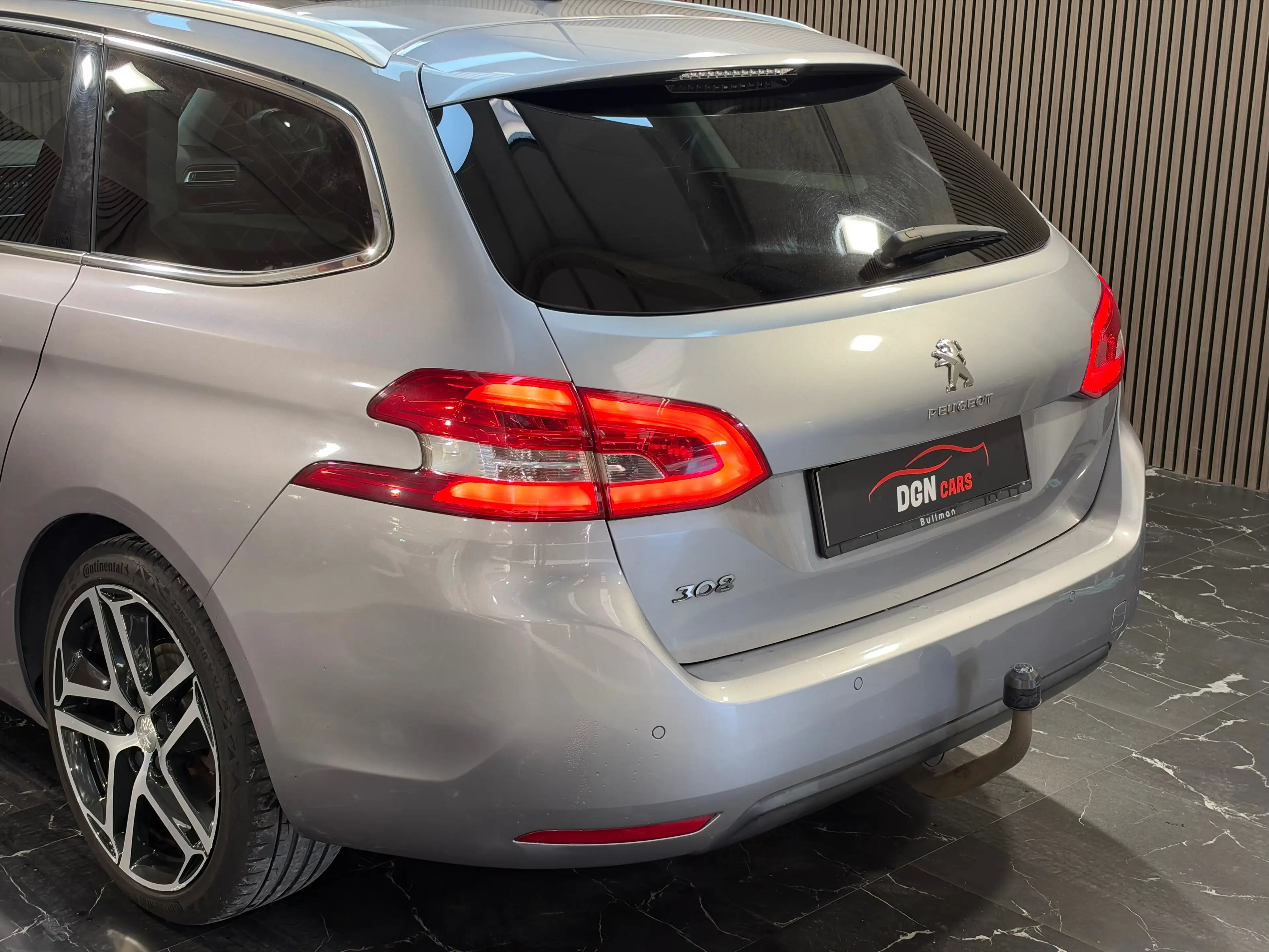 Peugeot 308 308 SW 1.6 BlueHDi Feline — photo 6