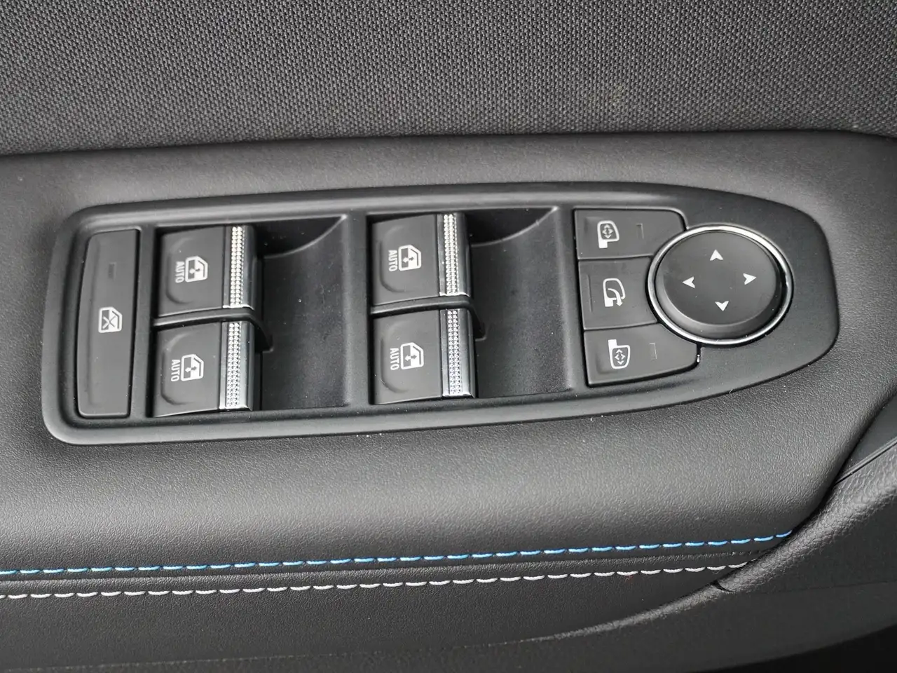 Renault Captur 2026 — фото 12