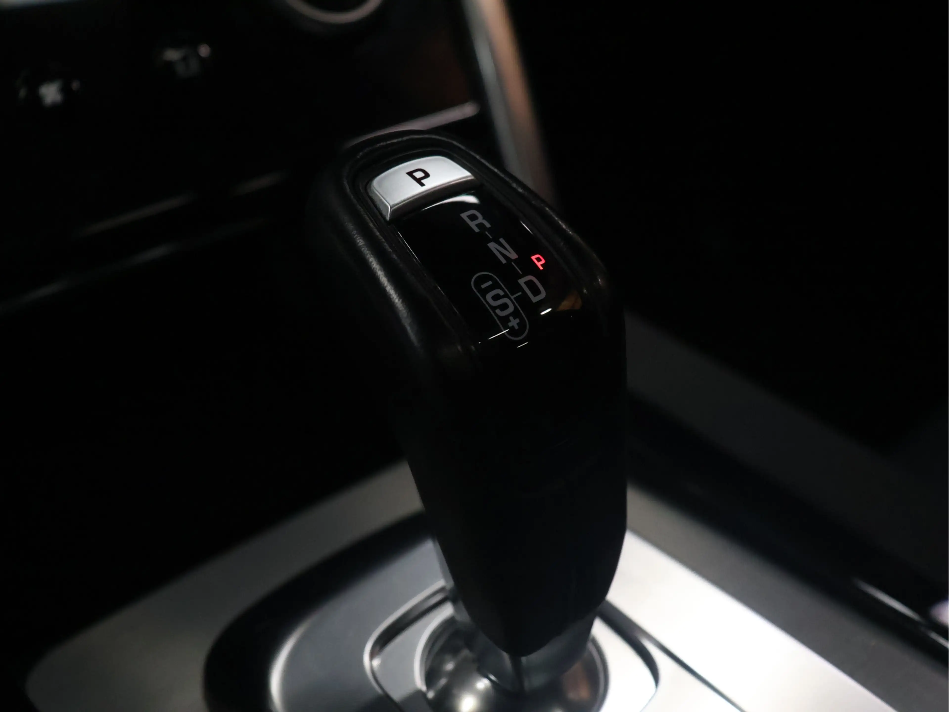 Land Rover Discovery Sport P300e 1.5 R-Dynamic HSE [PANORAMADAK, TREKHAAK, AP — photo 25