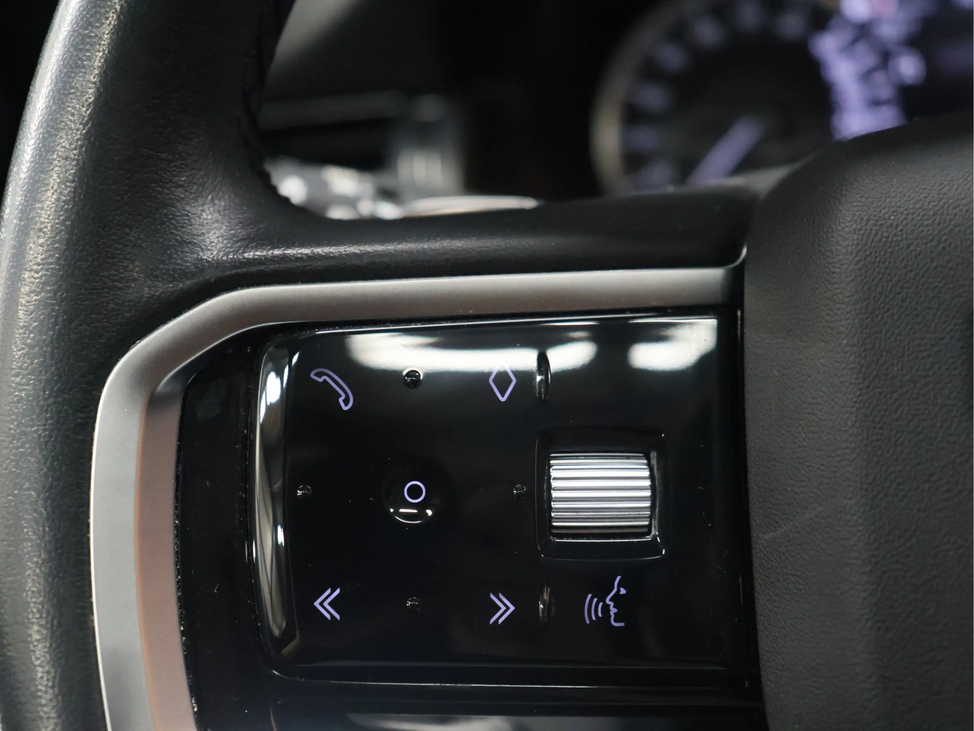Land Rover Discovery Sport P300e 1.5 R-Dynamic HSE [PANORAMADAK, TREKHAAK, AP — photo 20