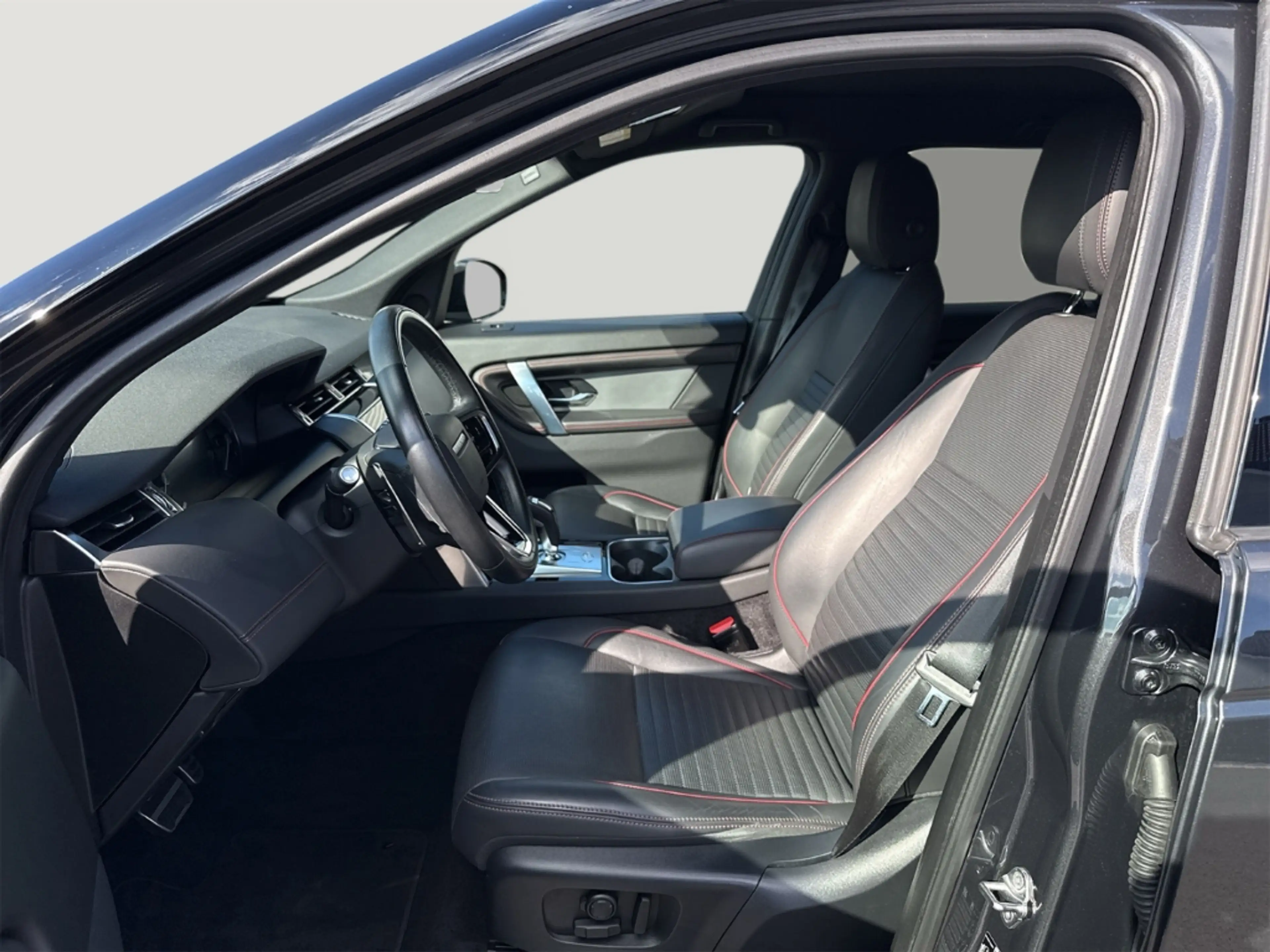 Land Rover Discovery Sport D200 R-Dynamic HSE AWD — photo 10