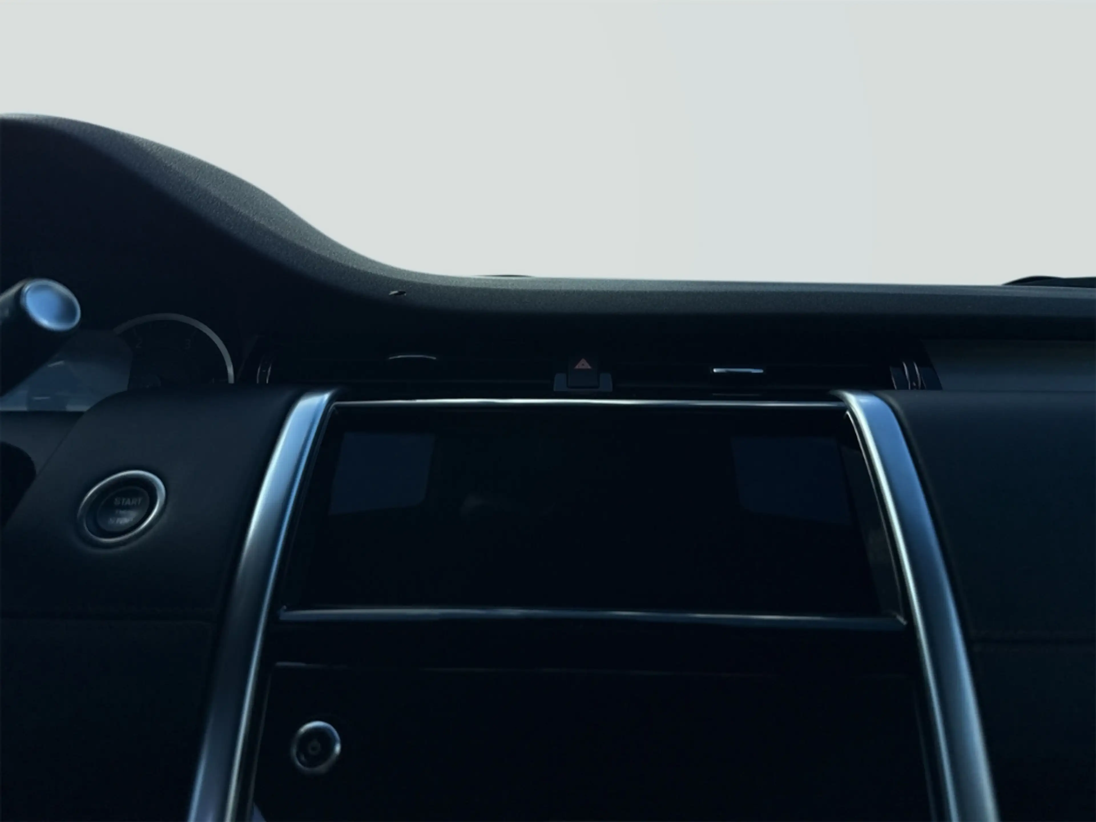 Land Rover Discovery Sport D200 R-Dynamic HSE AWD — photo 11