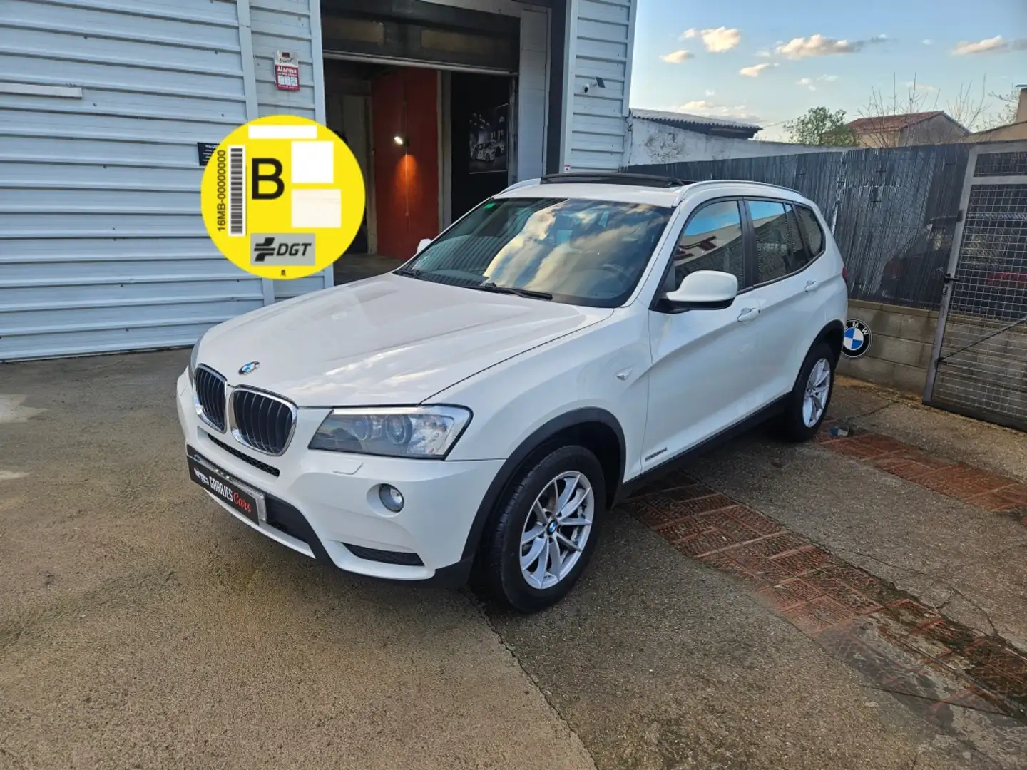 BMW X3 sDrive 18d Burdeos - 1