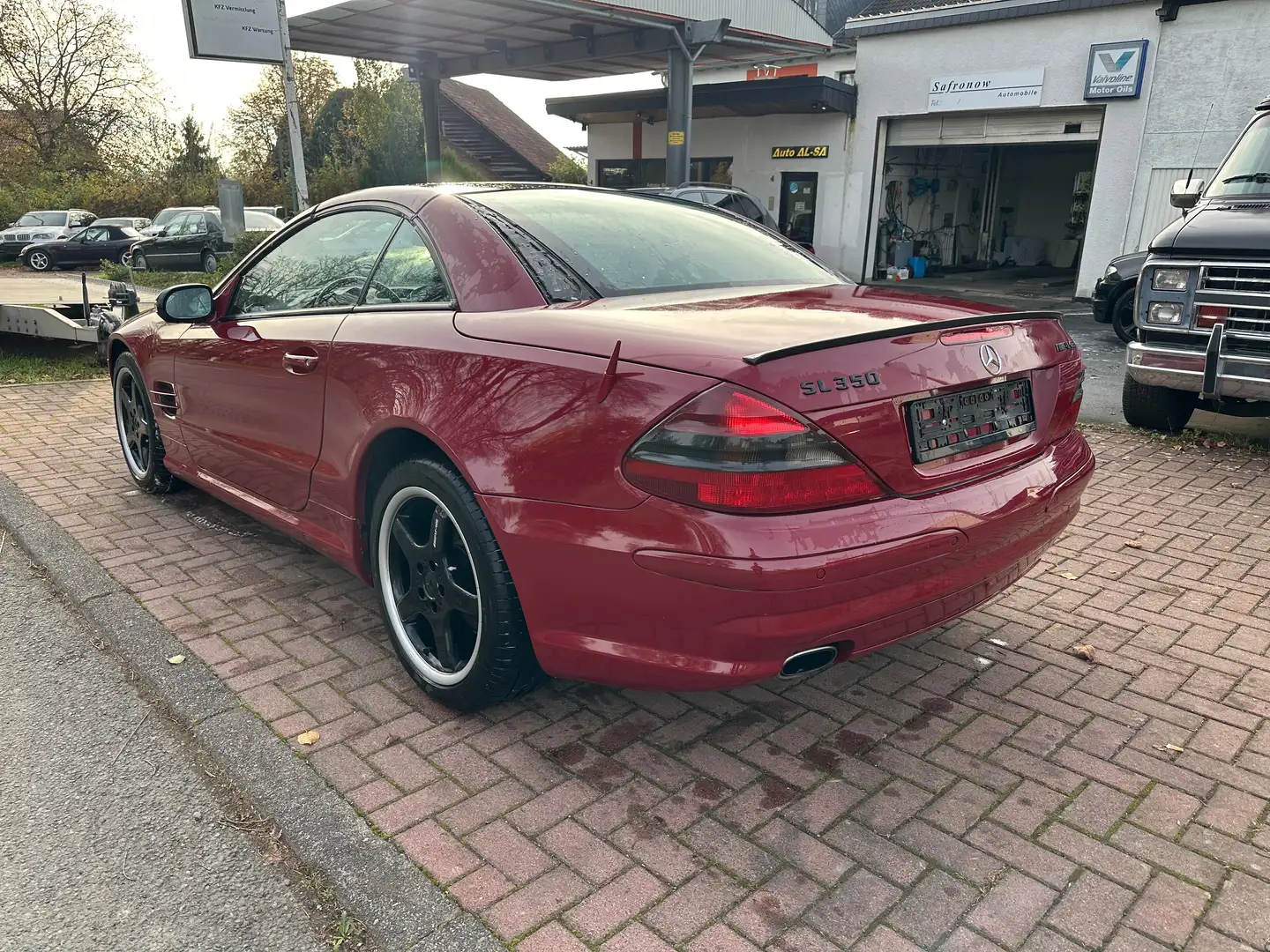 Mercedes-Benz SL 350 SL 350 AMG Paket Xenon Leder Navi Serviceheft Rot - 2