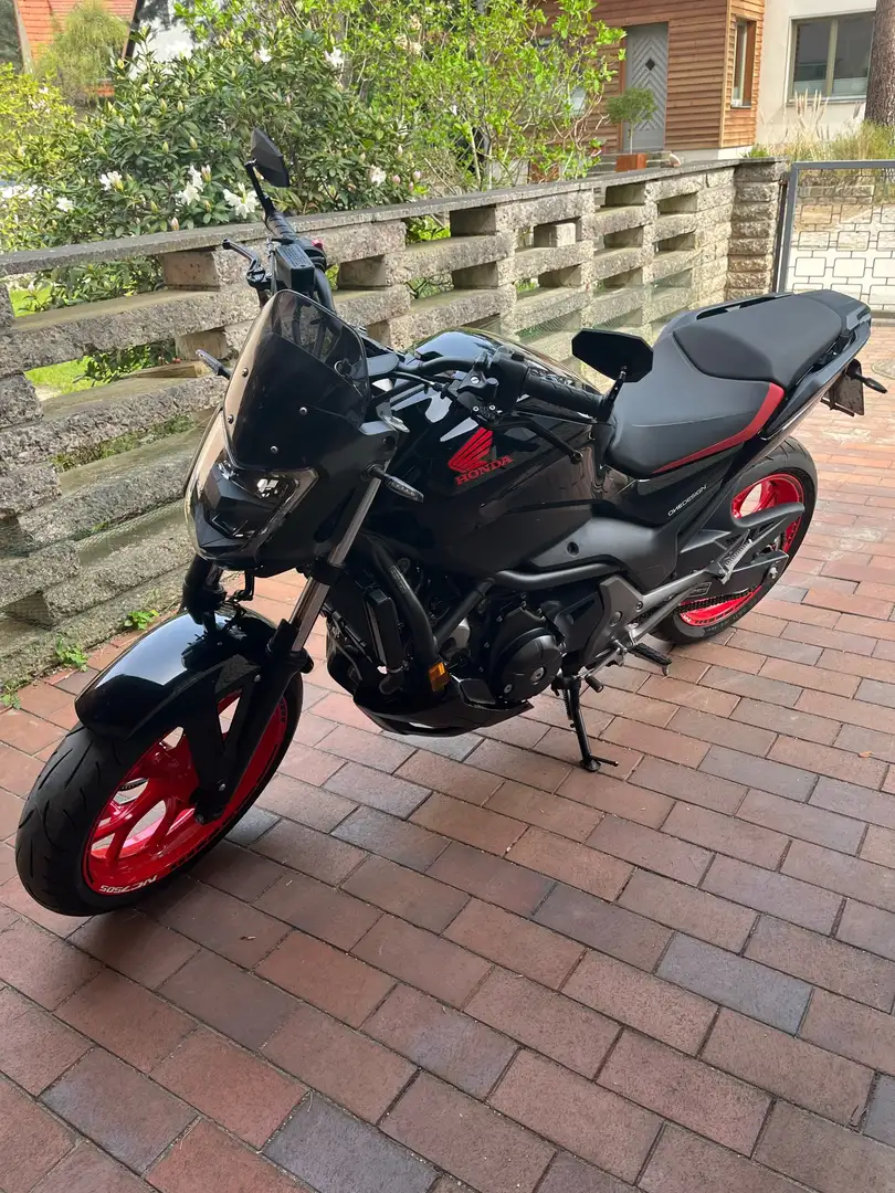 Honda NC 750 S Gedrosselt auf 48 für A2, LED Scheinwerfer Noir - 1