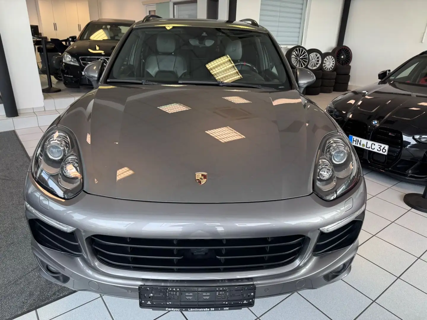 Porsche Cayenne S 4.2 TDI Pano AHK LED ACC Bose Kamera Gris - 2