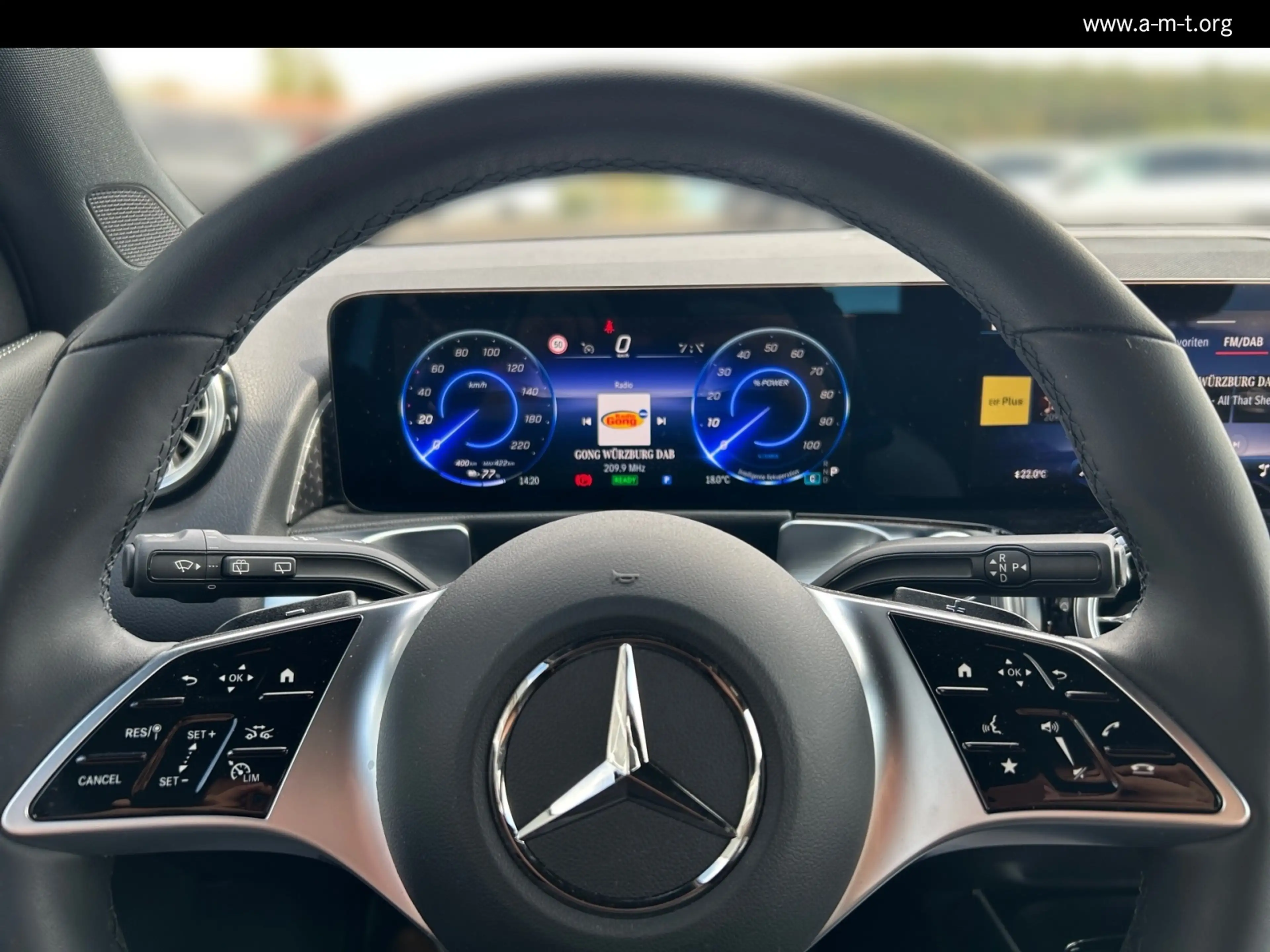 Mercedes-Benz EQB 250 EQB 250+ Progressive Adv. Winterpaket Kamera Navi — photo 8