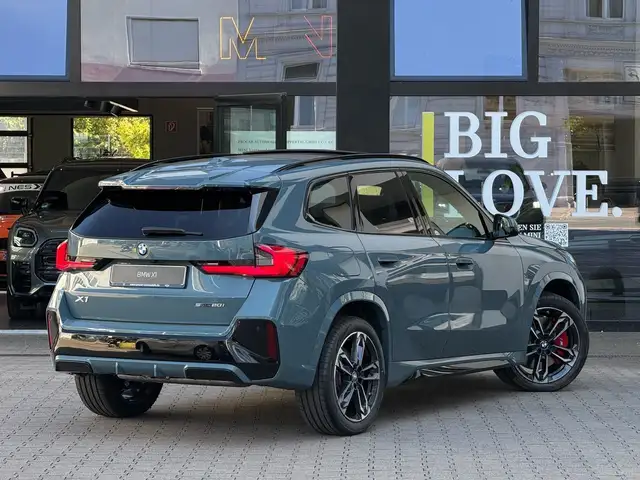 BMW X1 view 2