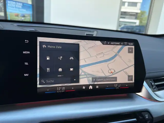 BMW X1 view 10