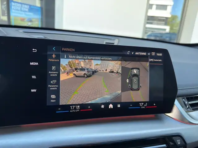 BMW X1 view 12