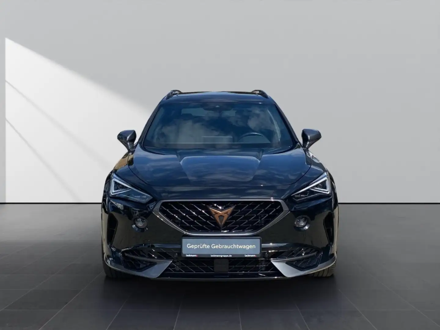 CUPRA Formentor 2.0 VZ 4Drive *Navi*Pano*Matrix-LED* Schwarz - 2