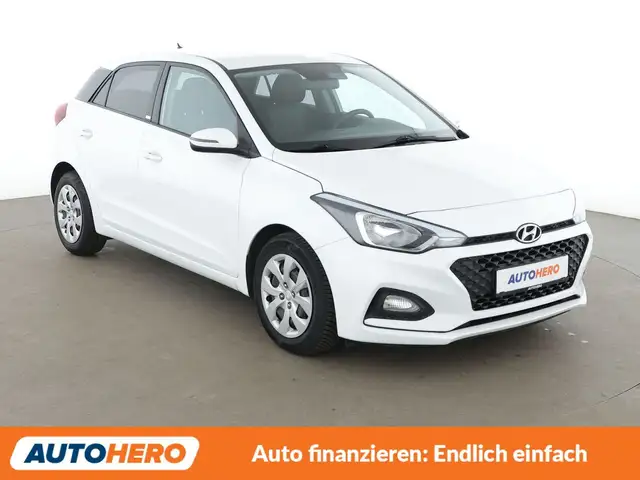 Hyundai i20 view 8