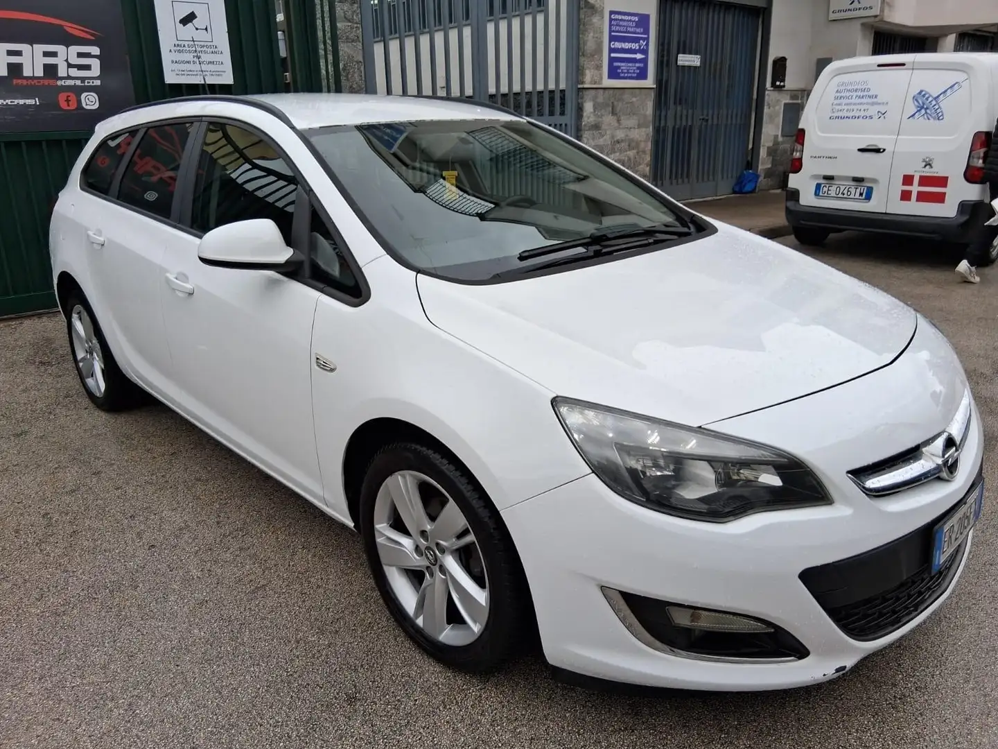 Opel Astra Astra 1.4 Turbo 140CV 5 porte GPL Tech Cosmo Weiß - 2