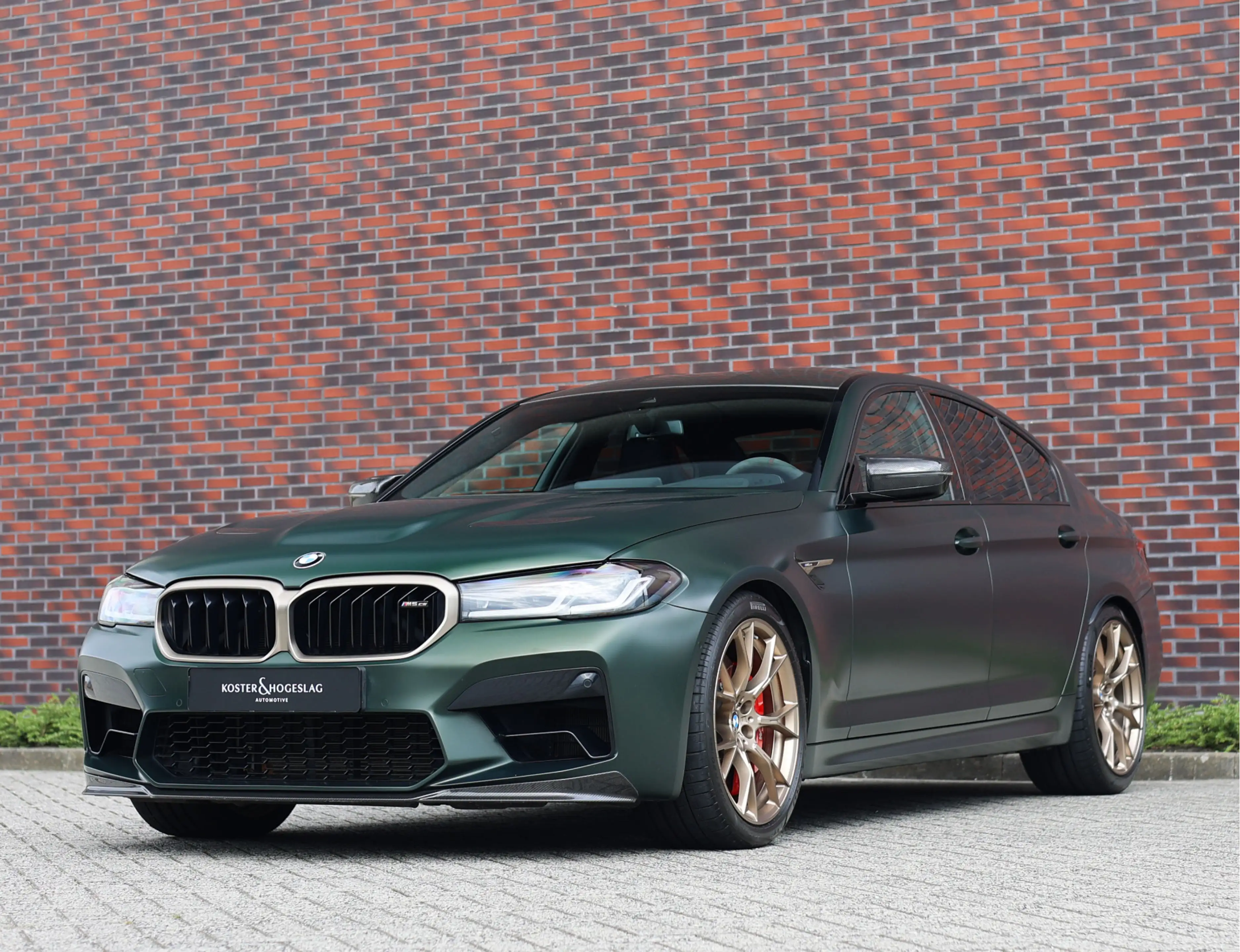 BMW M5 5-serie CS | M Drivers Pack - Individual lak — photo 18