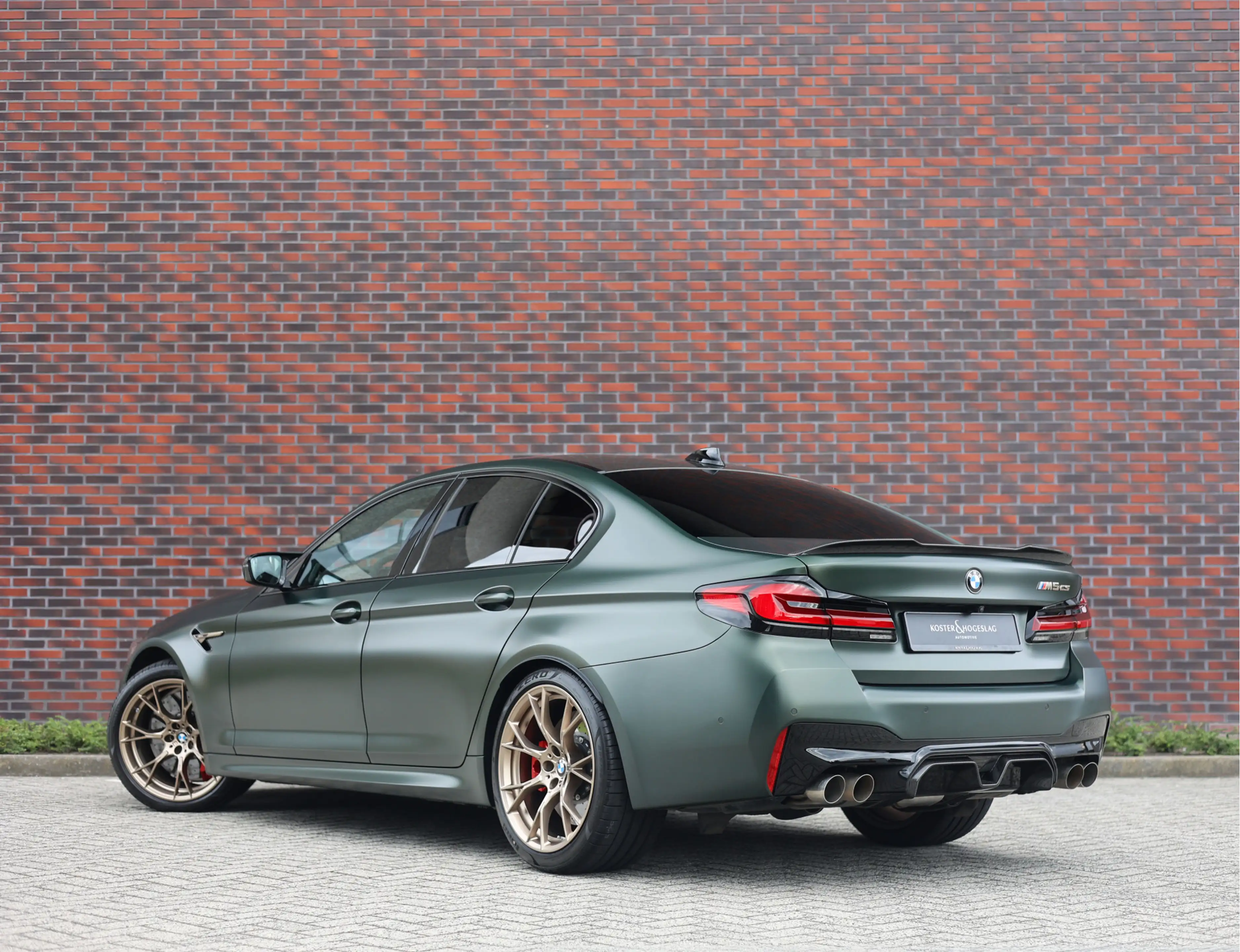 BMW M5 5-serie CS | M Drivers Pack - Individual lak — photo 2
