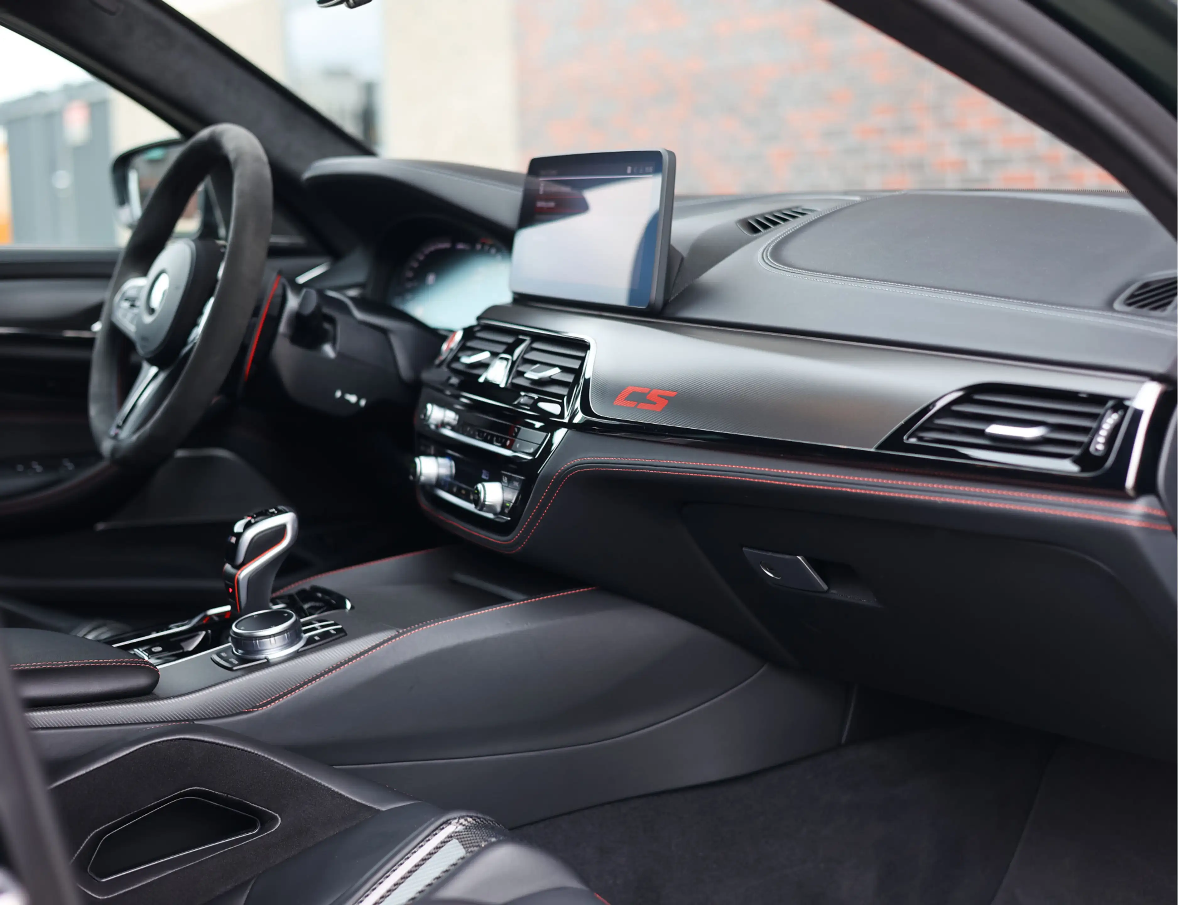 BMW M5 5-serie CS | M Drivers Pack - Individual lak — photo 26