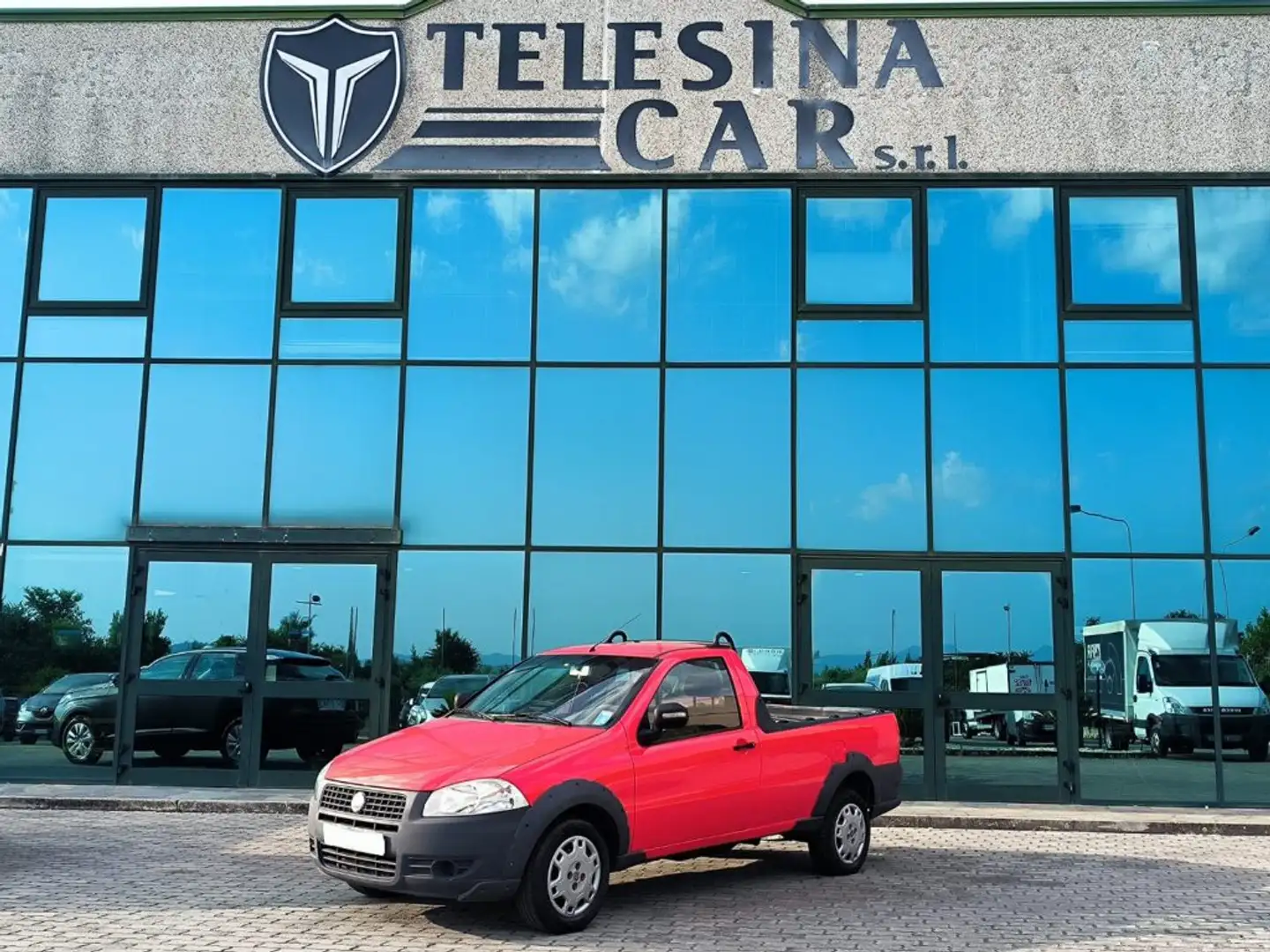Fiat Strada 1.3 MJT 95CV Pick-up Working Roşu - 1
