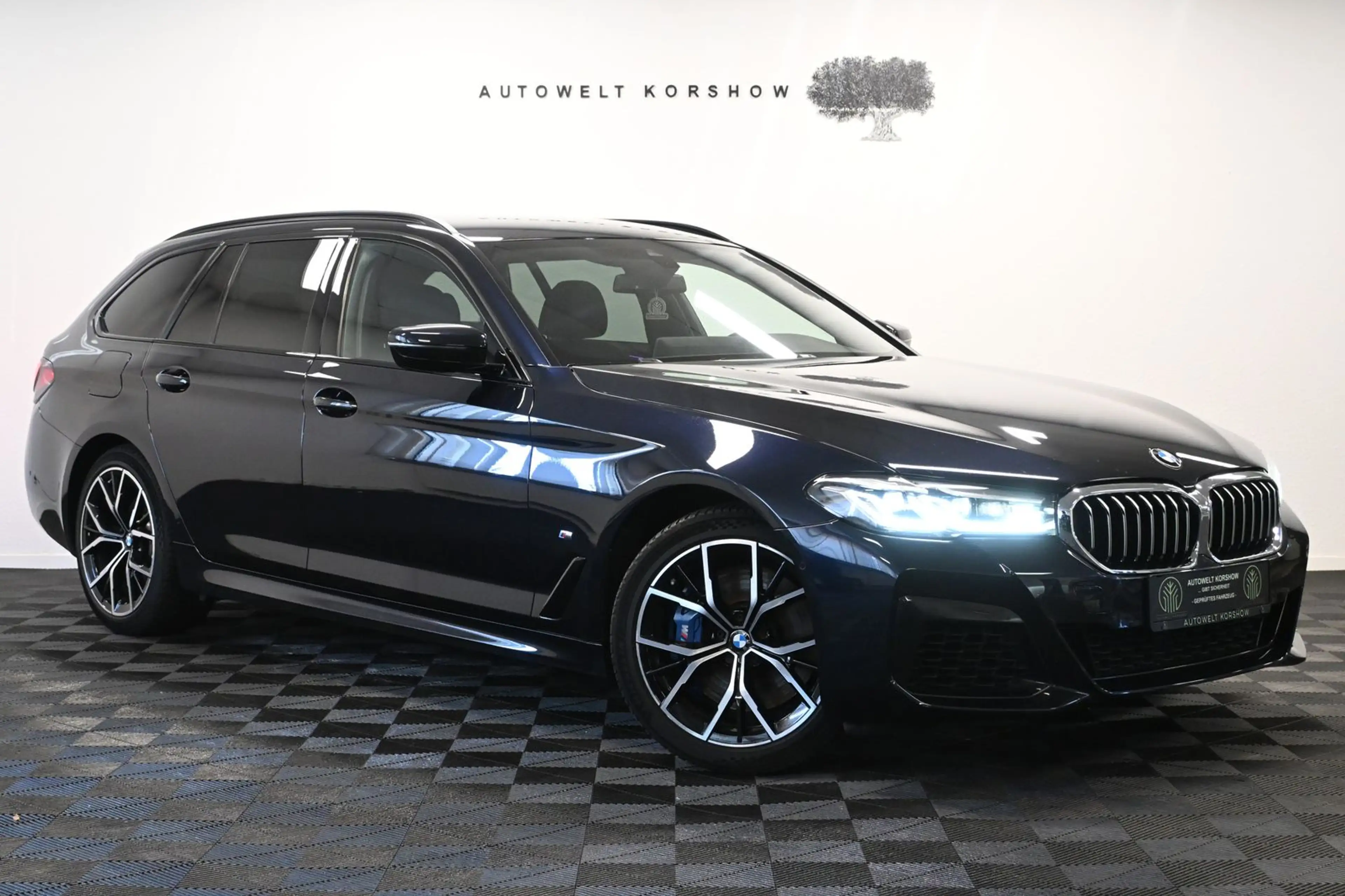 BMW 540 i xDrive M-Sport *LED*RFK*4-ZONEN*AMBIENTE