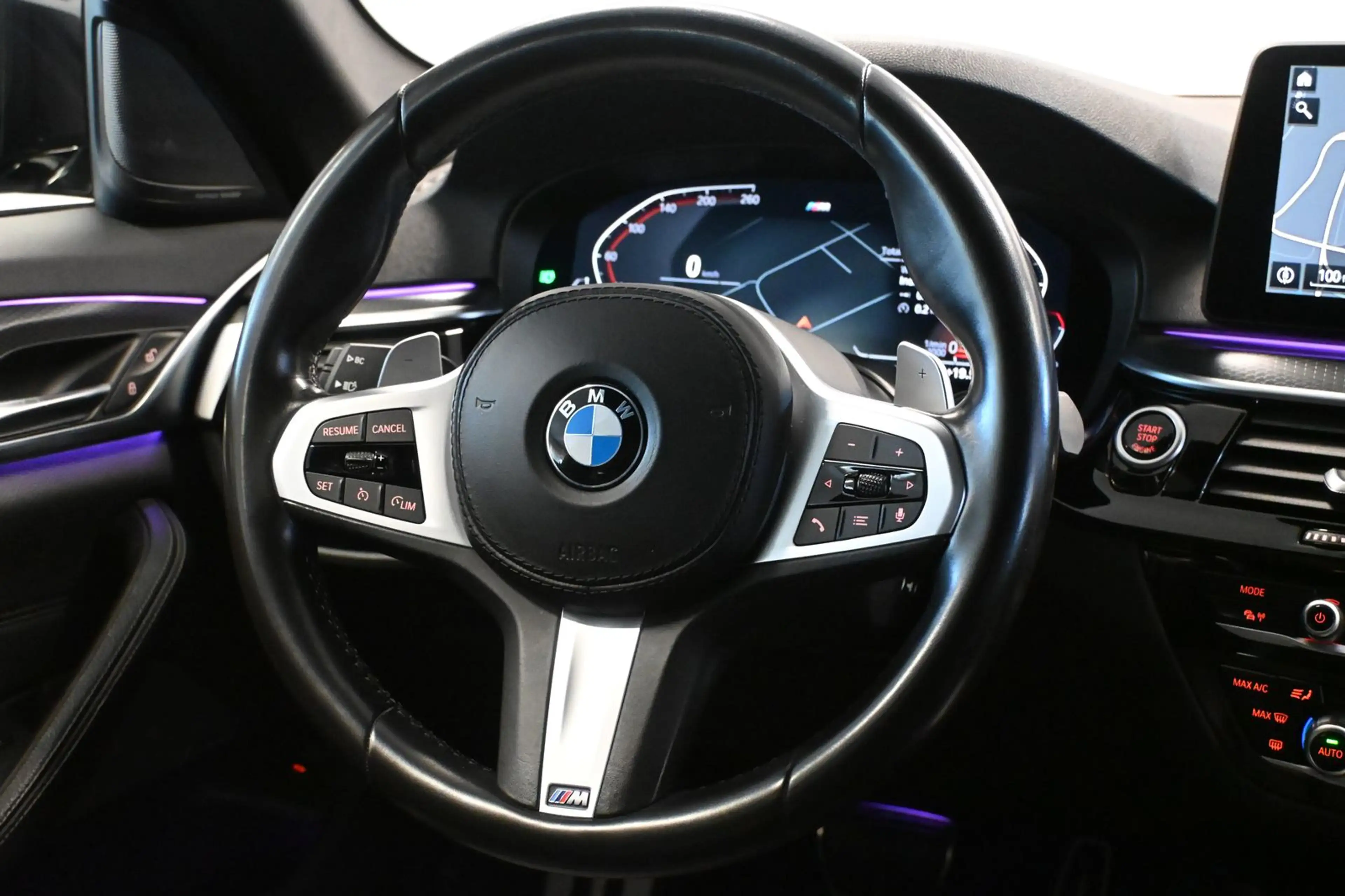 BMW 540 i xDrive M-Sport *LED*RFK*4-ZONEN*AMBIENTE — photo 13