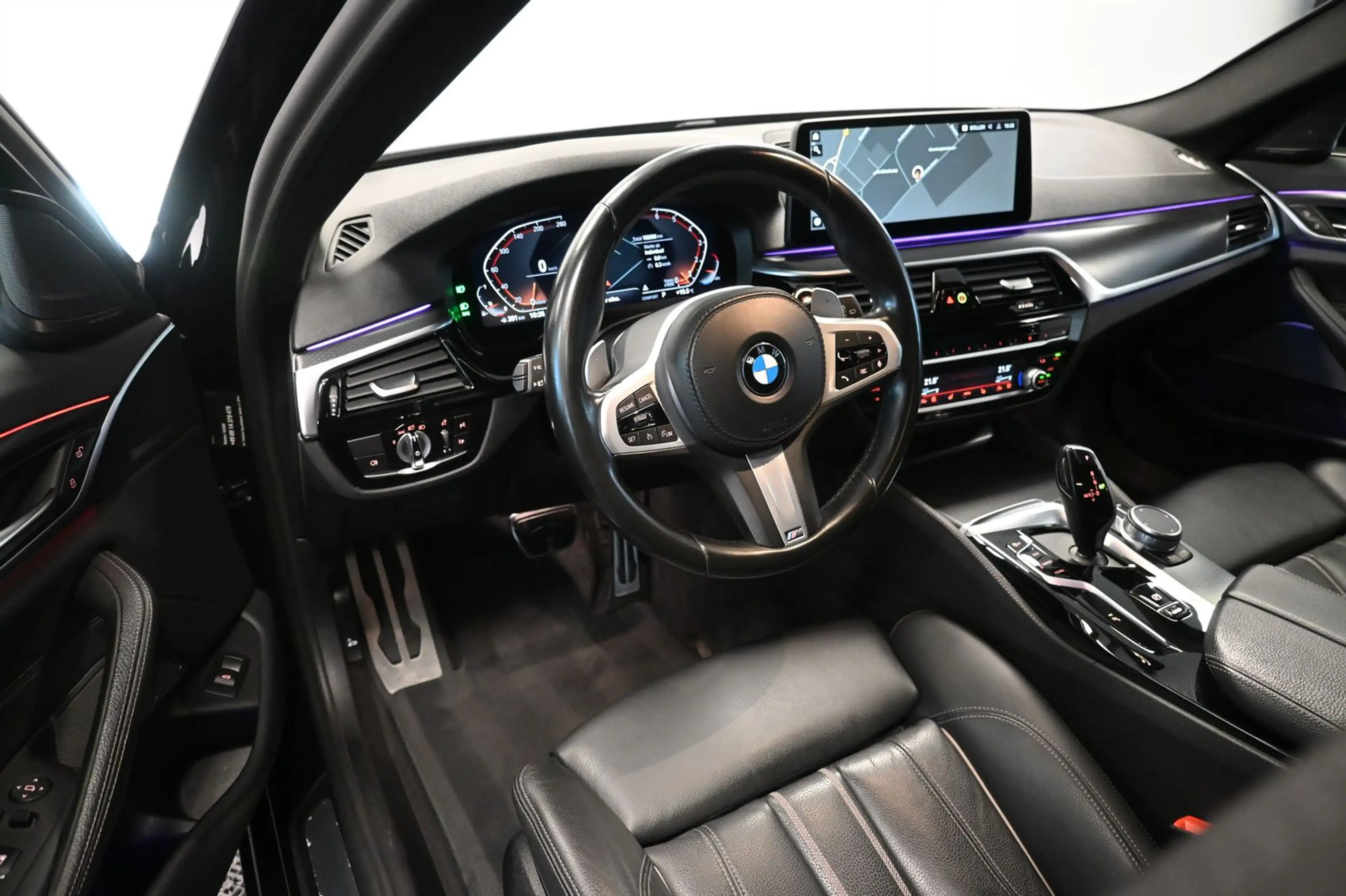 BMW 540 i xDrive M-Sport *LED*RFK*4-ZONEN*AMBIENTE — photo 14
