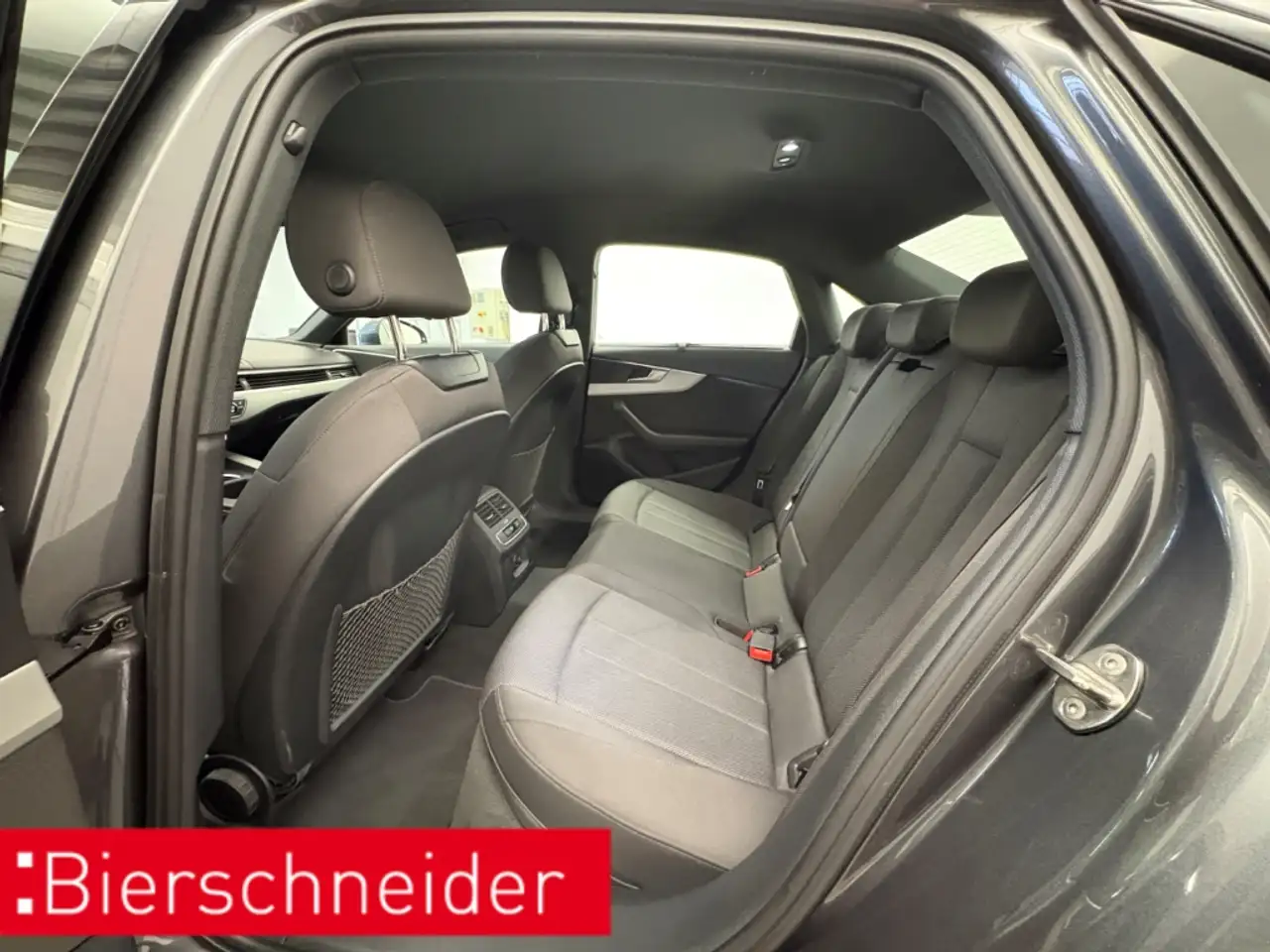 Audi A4 Lim. 40 TDI qu S tronic line LED KAMERA NAVI PDC D 9