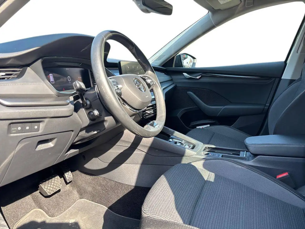 Skoda Octavia IV 2020 Wagon 2.0 tdi evo Executive 150cv dsg, миниатюра 9