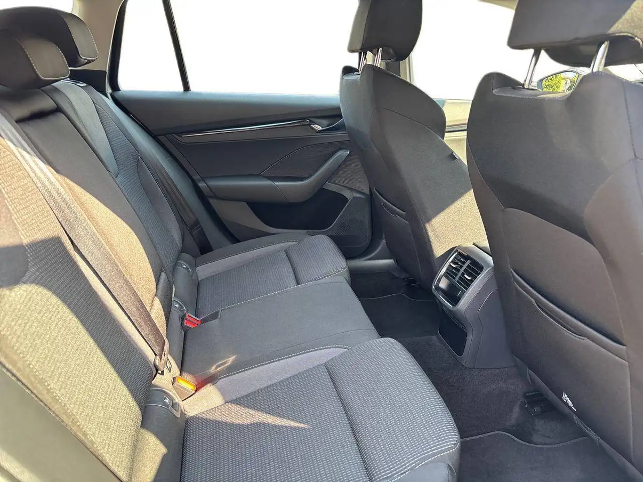Skoda Octavia IV 2020 Wagon 2.0 tdi evo Executive 150cv dsg, миниатюра 14