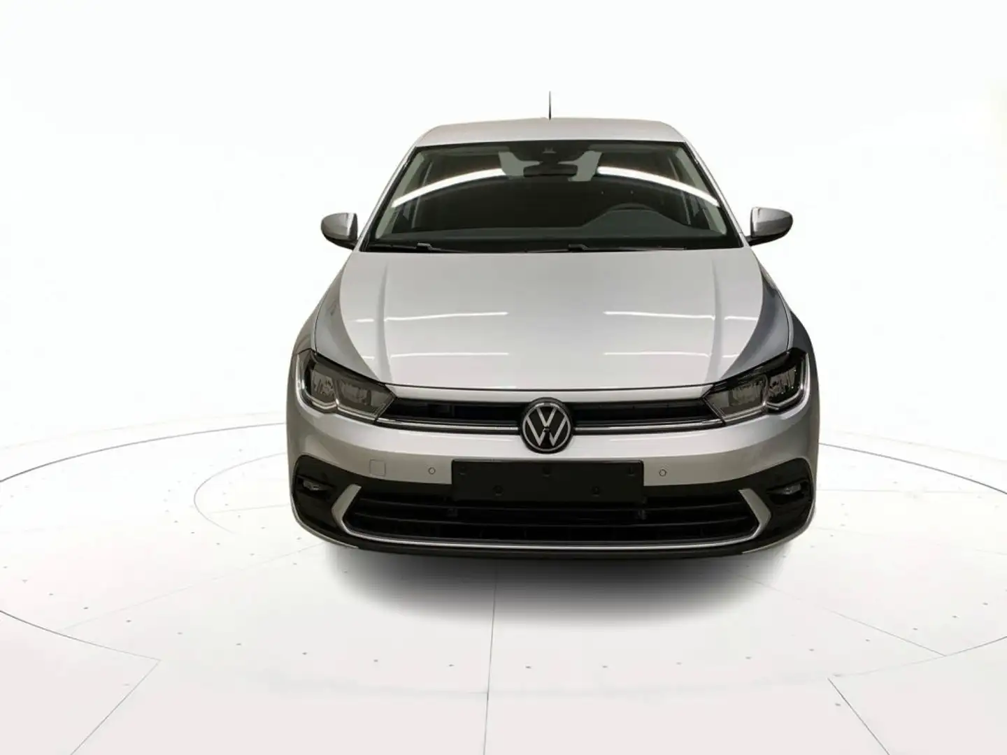 Volkswagen Polo Edition Plus 1.0 TSI 70 kW (95 CV) Manuale Grigio - 2