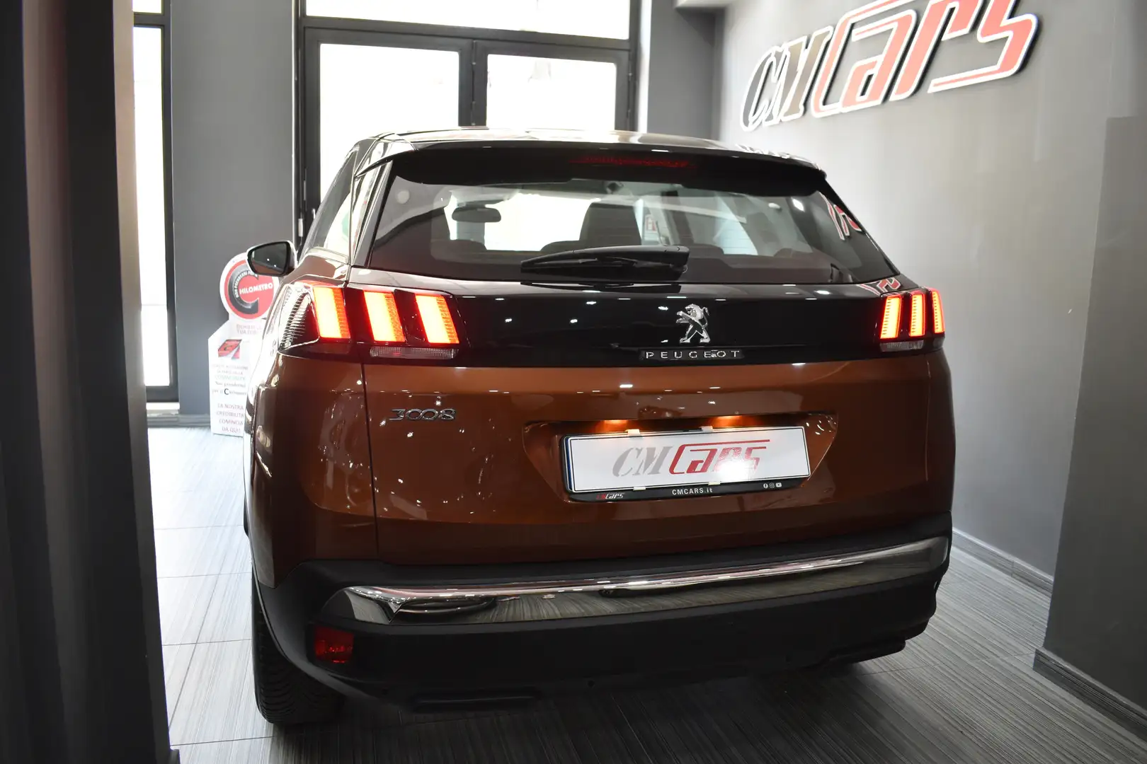 Peugeot 3008 1.5 BlueHDI 130cv EAT8 Automatica Bicolor ITALIAN Bronzo - 2