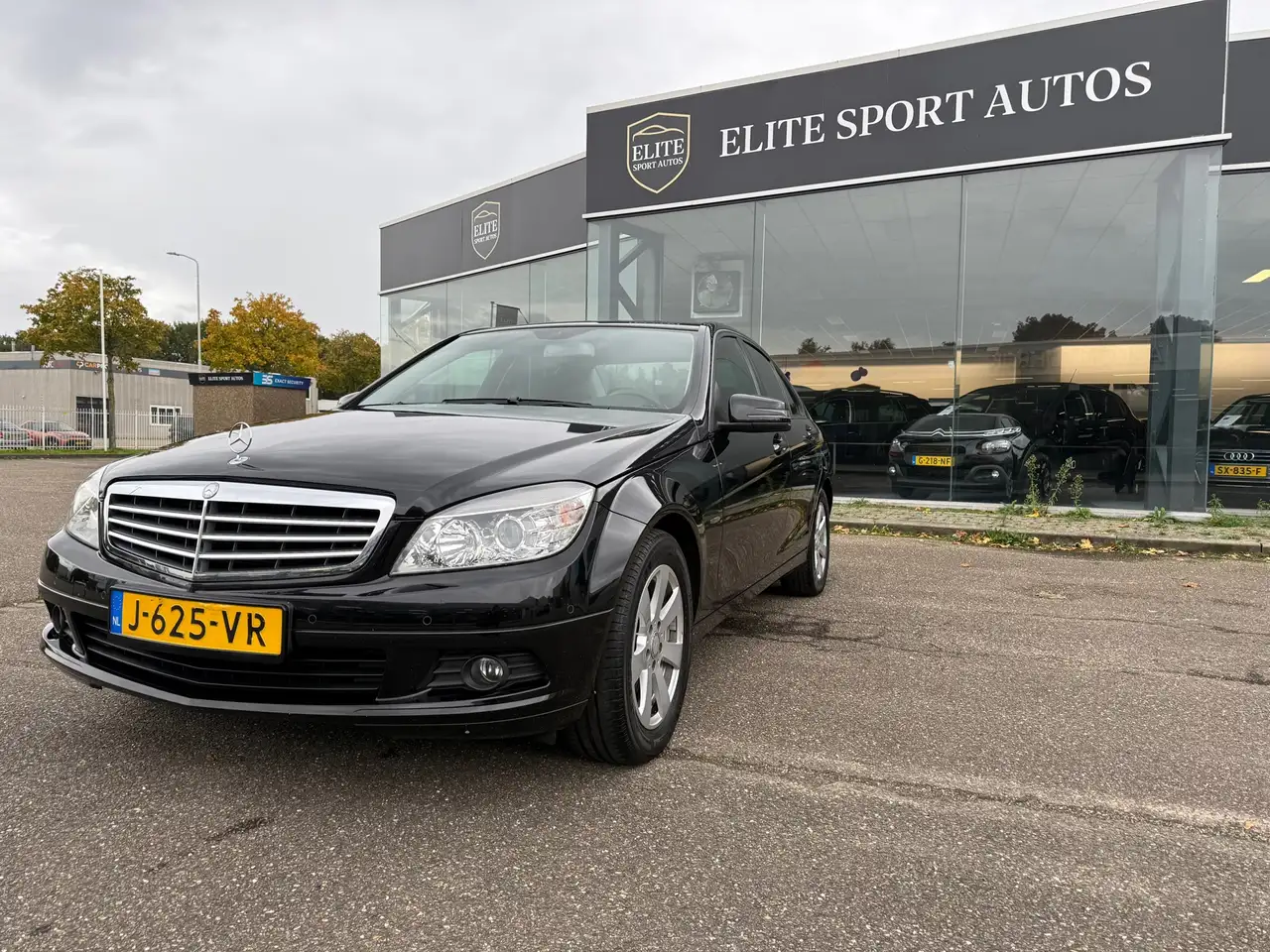Mercedes-Benz C 180